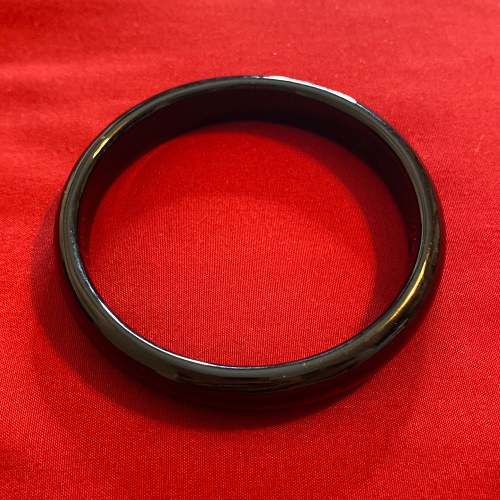 Vintage Black Peking Glass Bangle